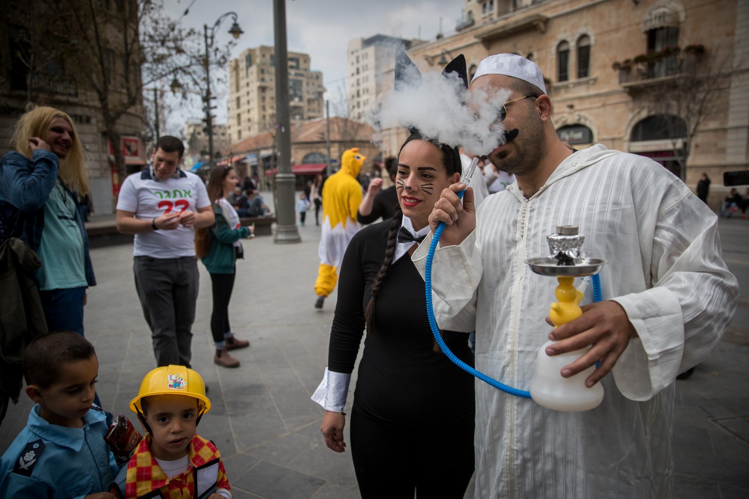 הבן רוצה להשתכר בפורים. מה עושים? מאת הרב נתן שלו