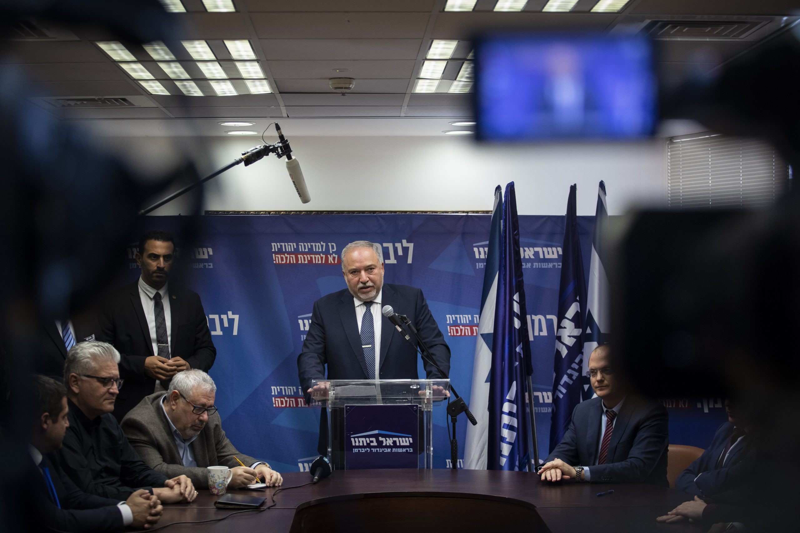 ליברמן: מתנגד לחסינות לרה"מ