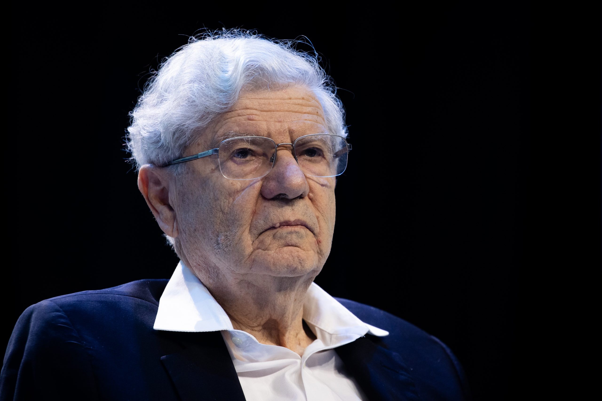 השופט אהרון ברק התפטר מביה"ד בהאג: "מטעמים אישיים-משפחתיים"