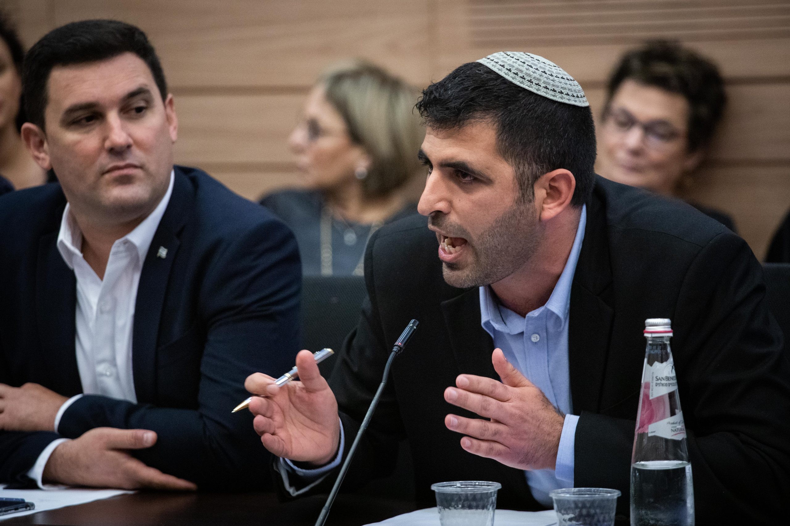 מחר | ועדת החוקה תדון בהתקשרות המדינה עם קרן וקסנר