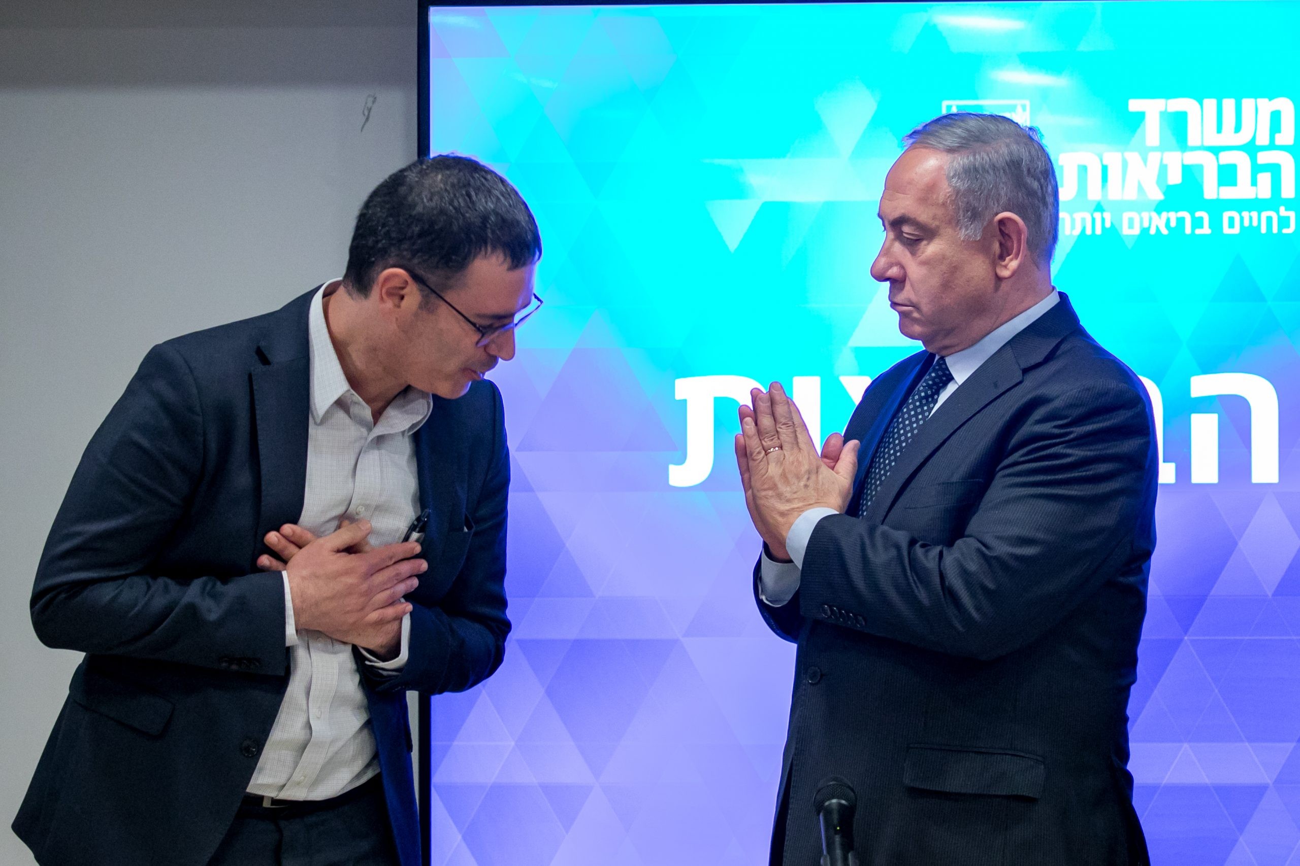 דיווח: יועצת רוה״מ חלתה בקורונה, חשש שנתניהו ייאלץ להיכנס לבידוד