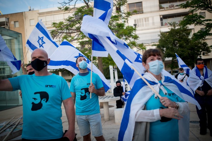 לא רק בלפור: הפגנה תתקיים מול ביתה של אסתר חיות