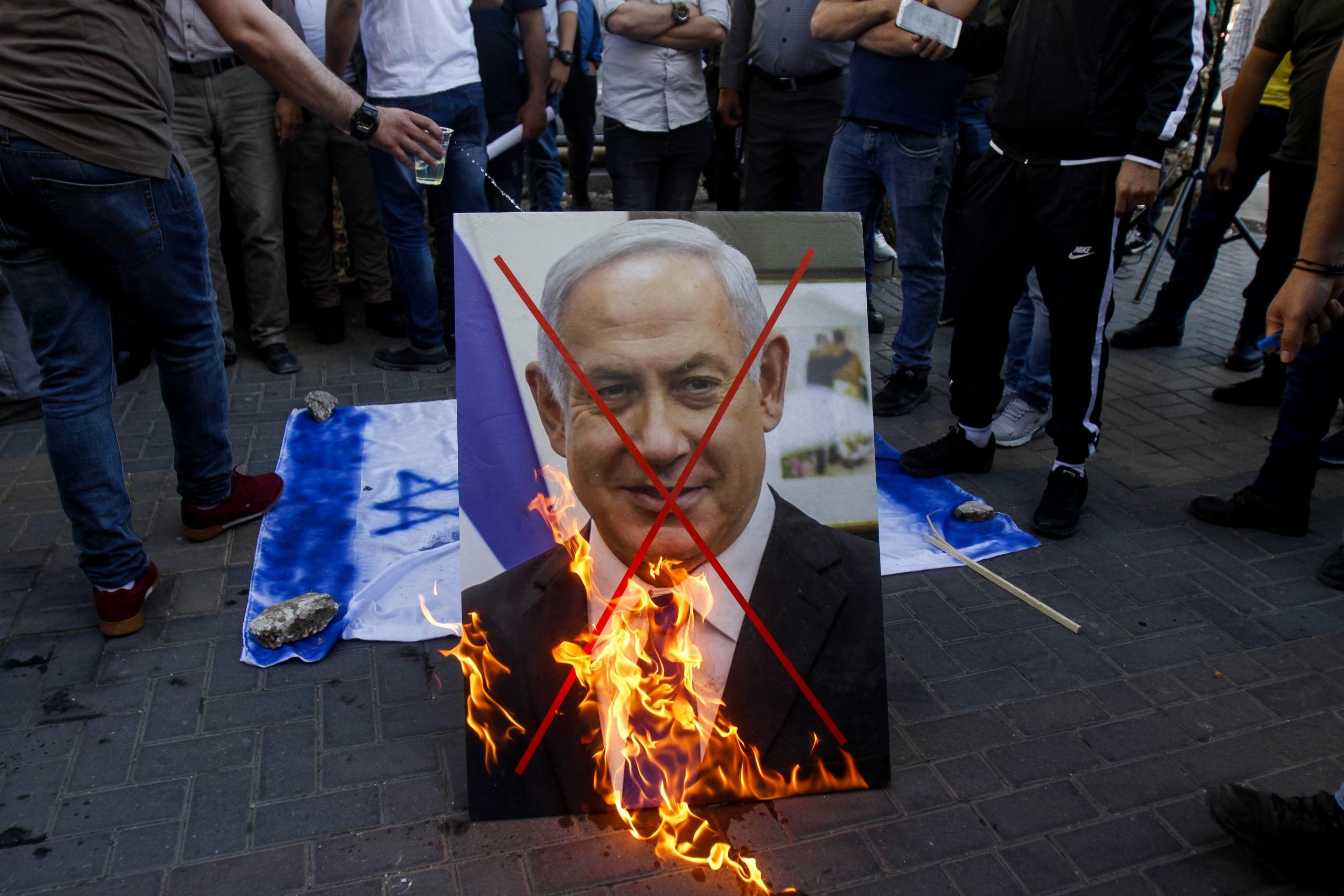 "גם אם מדובר בחשבון אנונימי - יש למצות עימו את הדין"
