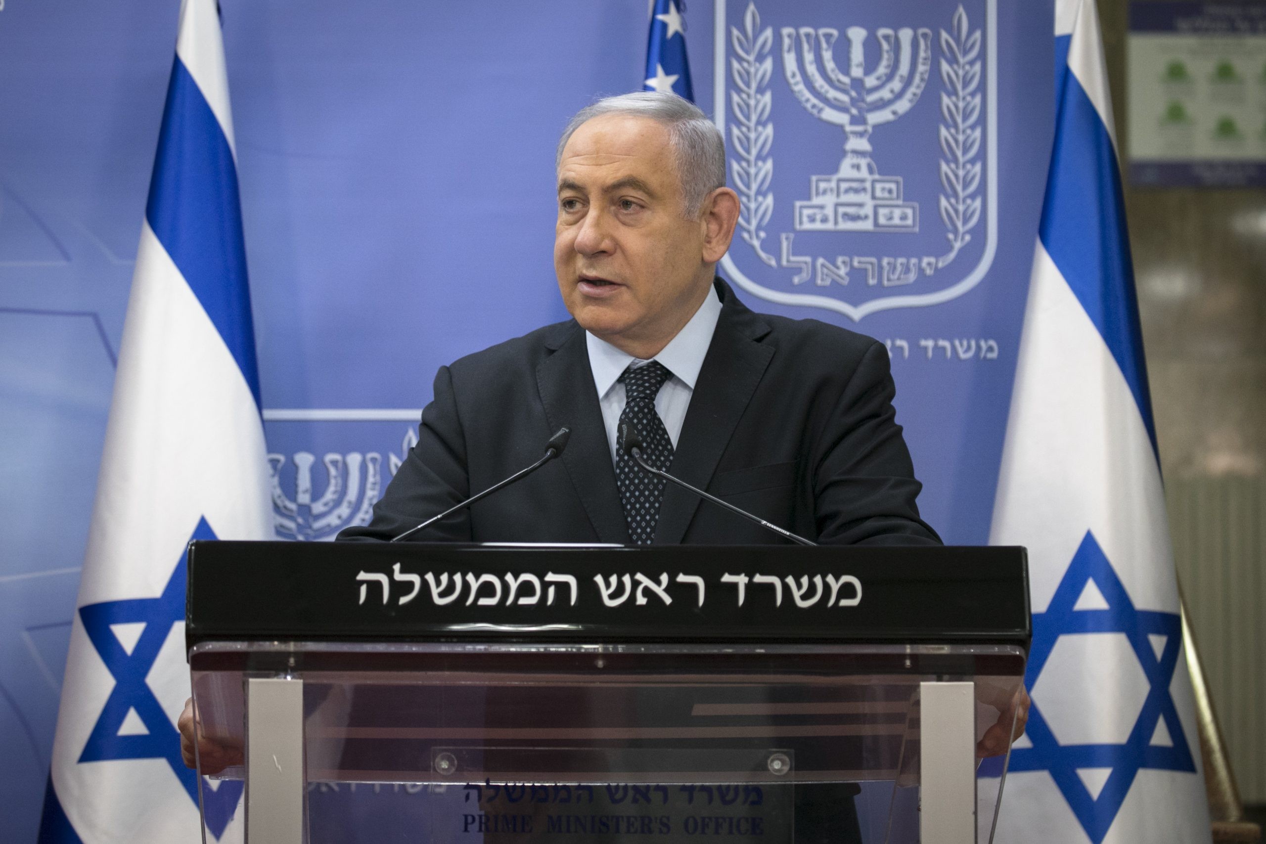 רוה"מ רומז על דבריו של ח"כ רול: "נציג ציבור קורא למרי אזרחי"