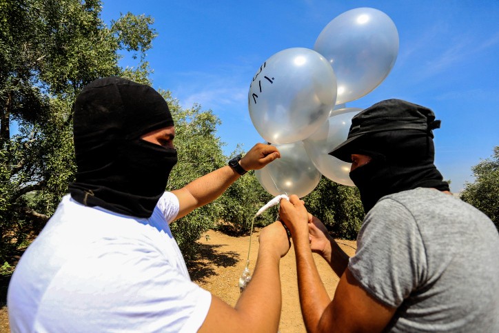 סימני רגיעה ברצועה? חמא"ס תפסיק את השיגורים לקראת הגעת השגריר הקטארי לרצועה