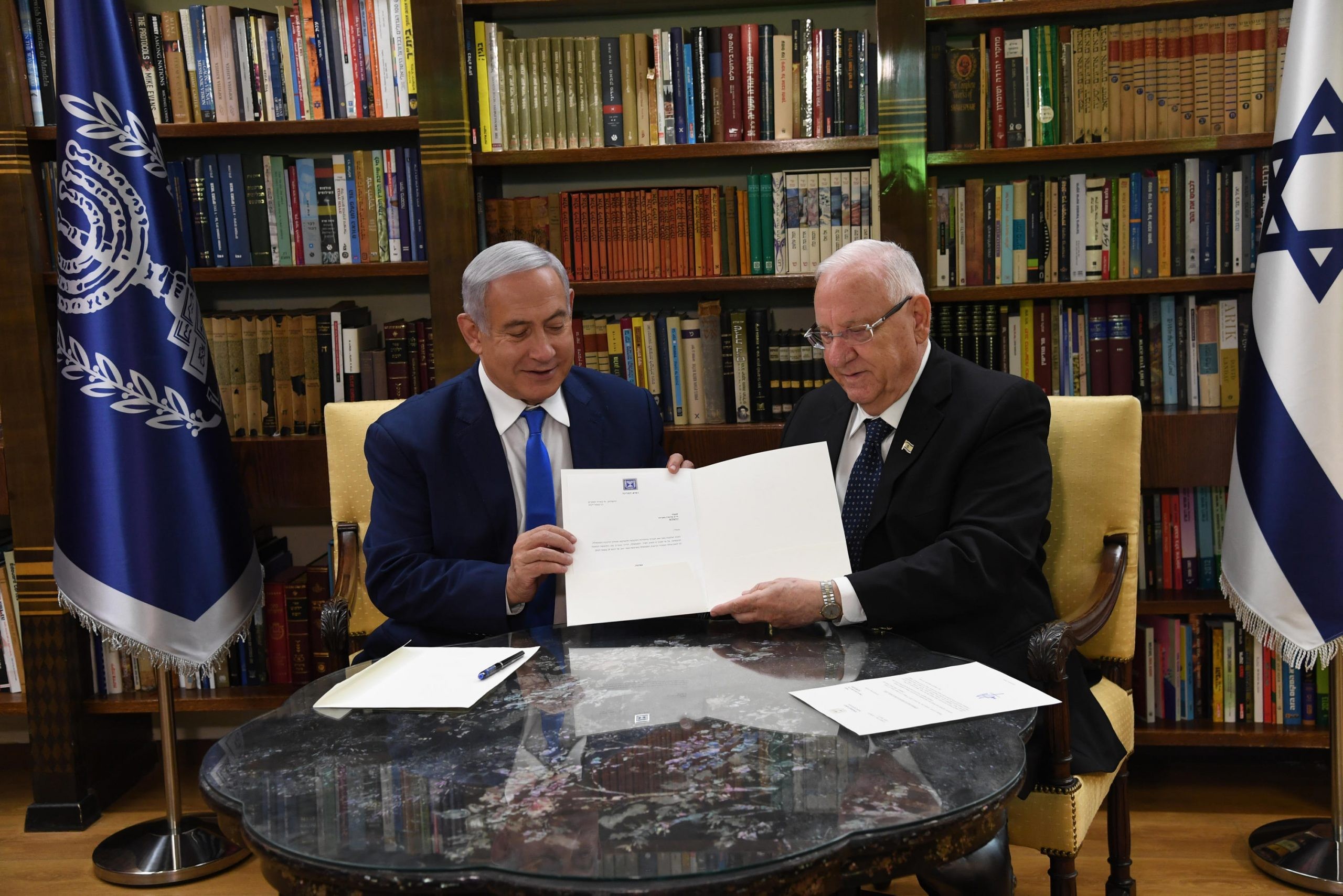 הנשיא העניק לנתניהו ארכה בת שבועיים להרכבת הממשלה