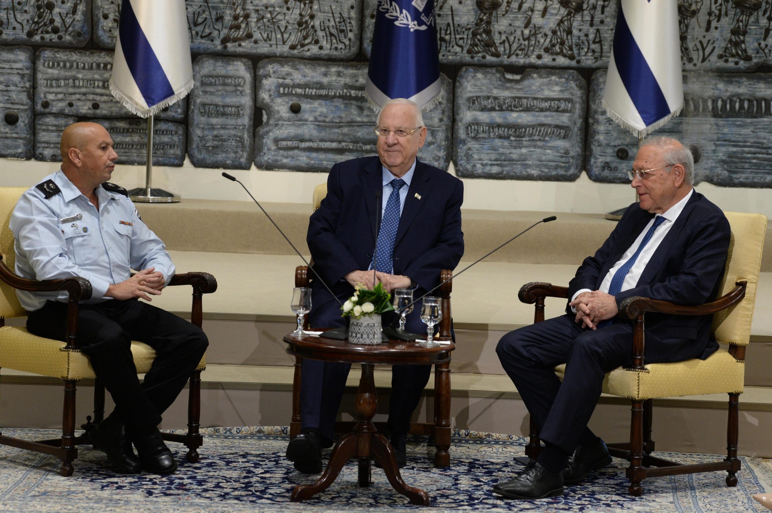 הנשיא ארח תלמידי קורס אקדמי משותף לאסירים ולסטודנטים לסיום מרגש