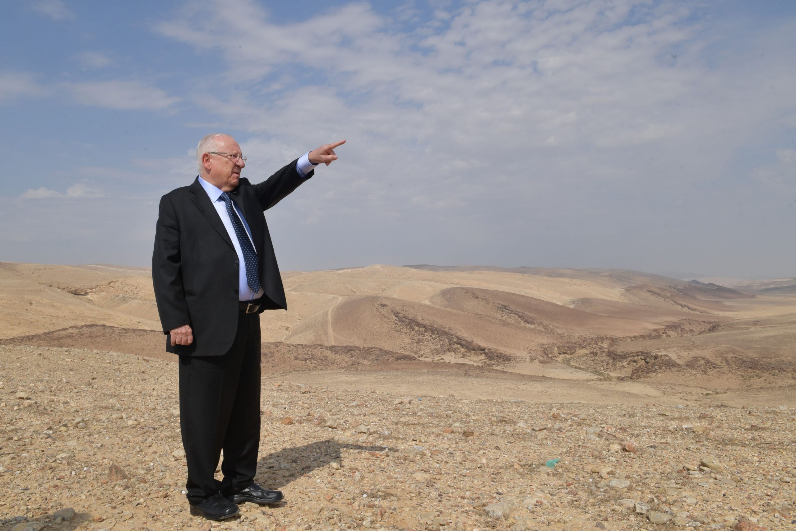 ראש עיריית דימונה לנשיא: מושבתים כבר שמונה חודשים בלי תקציבים