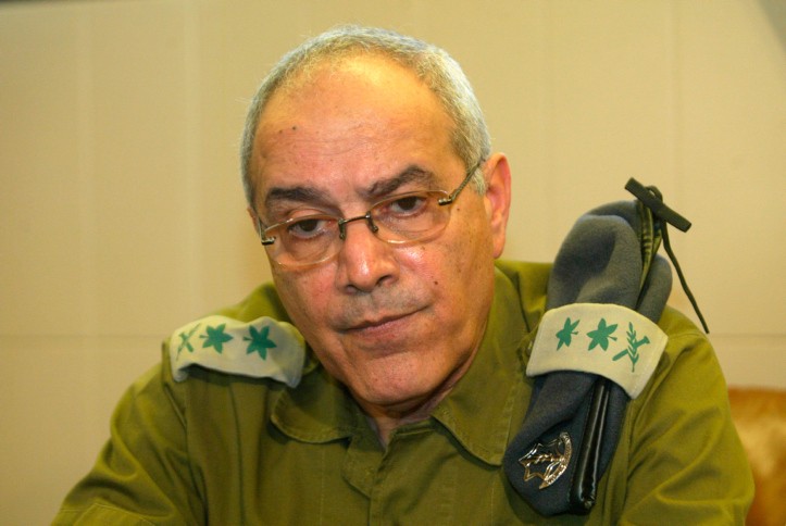 "רמטכ"ל הגירוש אני קורא לו" - הרב רפי פרץ תוקף את דן חלוץ
