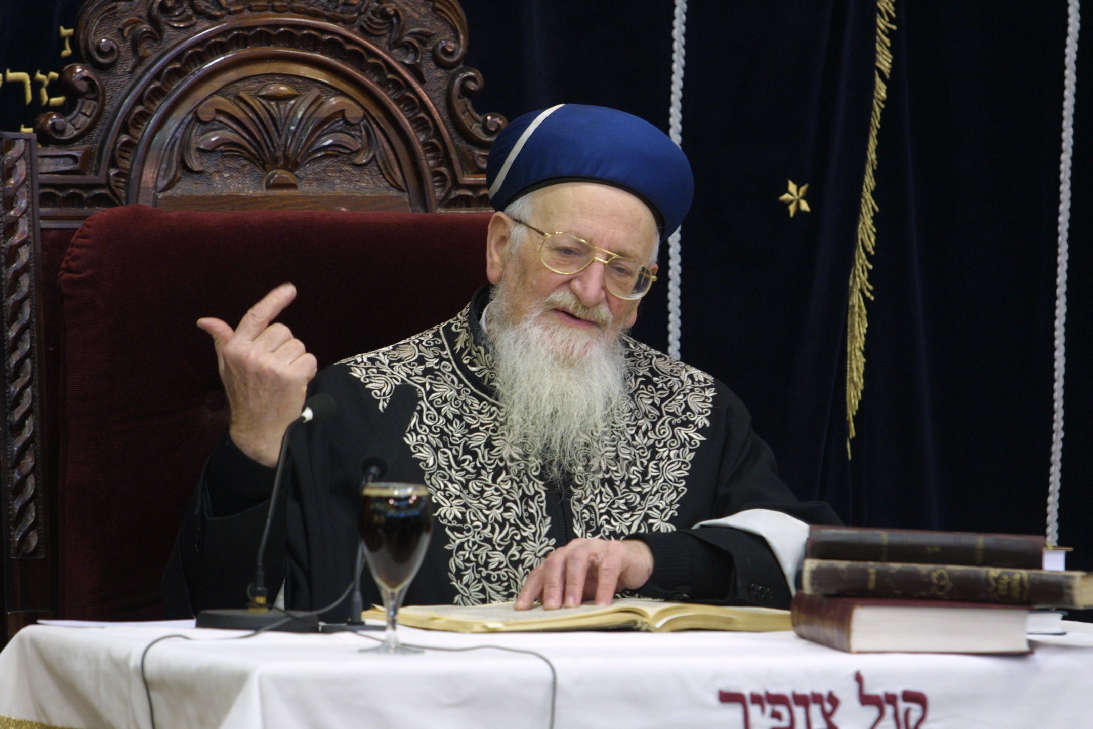 הרב מרדכי אליהו זצ"ל. צילום: פלאש 90