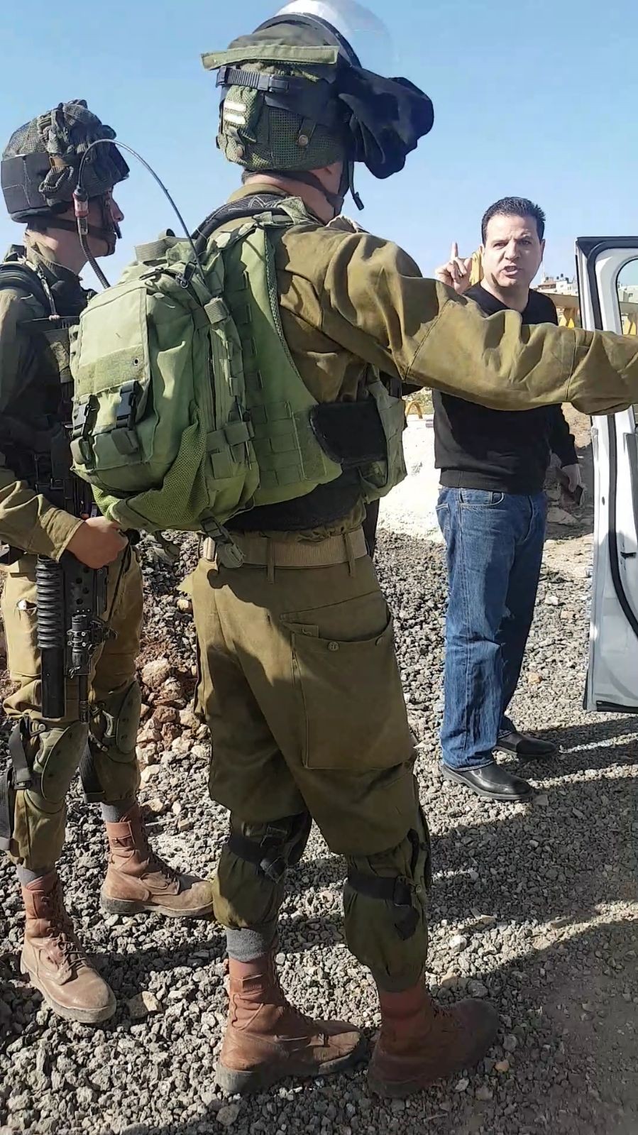 בדרך לעצרת תמיכה במשפחת תמימי: עודה התעמת עם חיילים