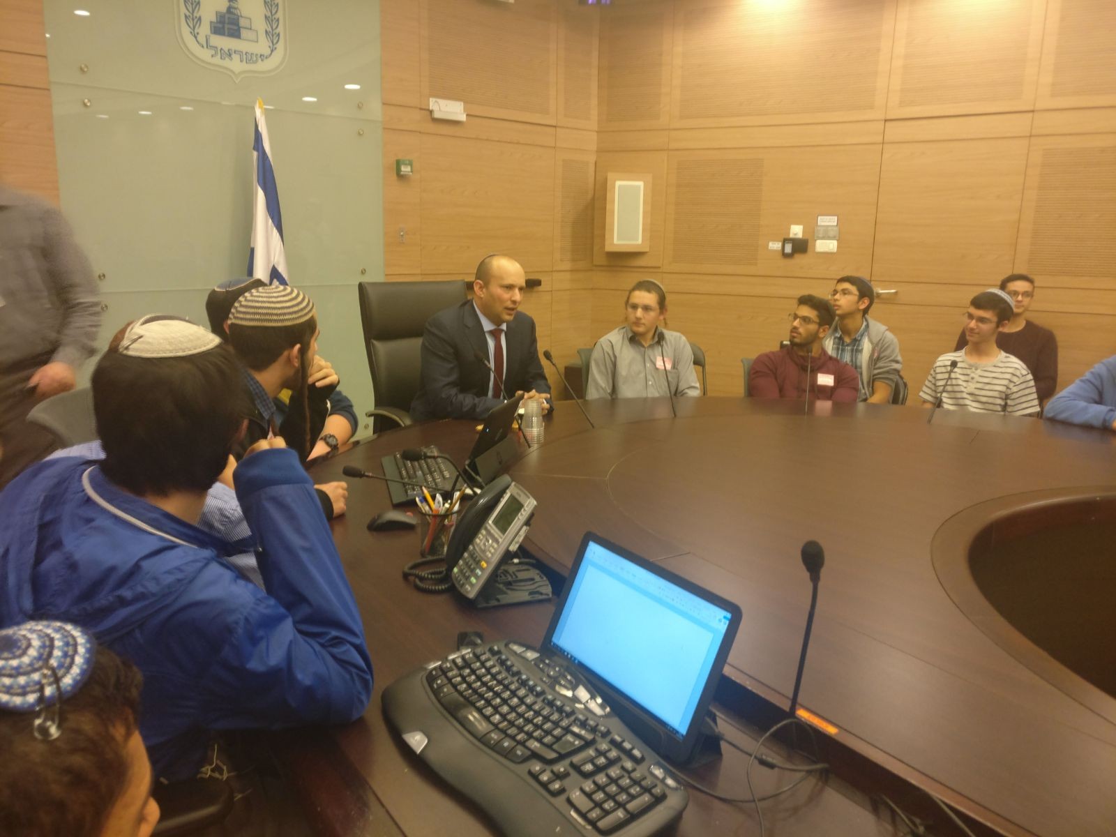 בנט: "צה"ל לא צריך לקדם אג'נדות שאינן ביטחוניות"