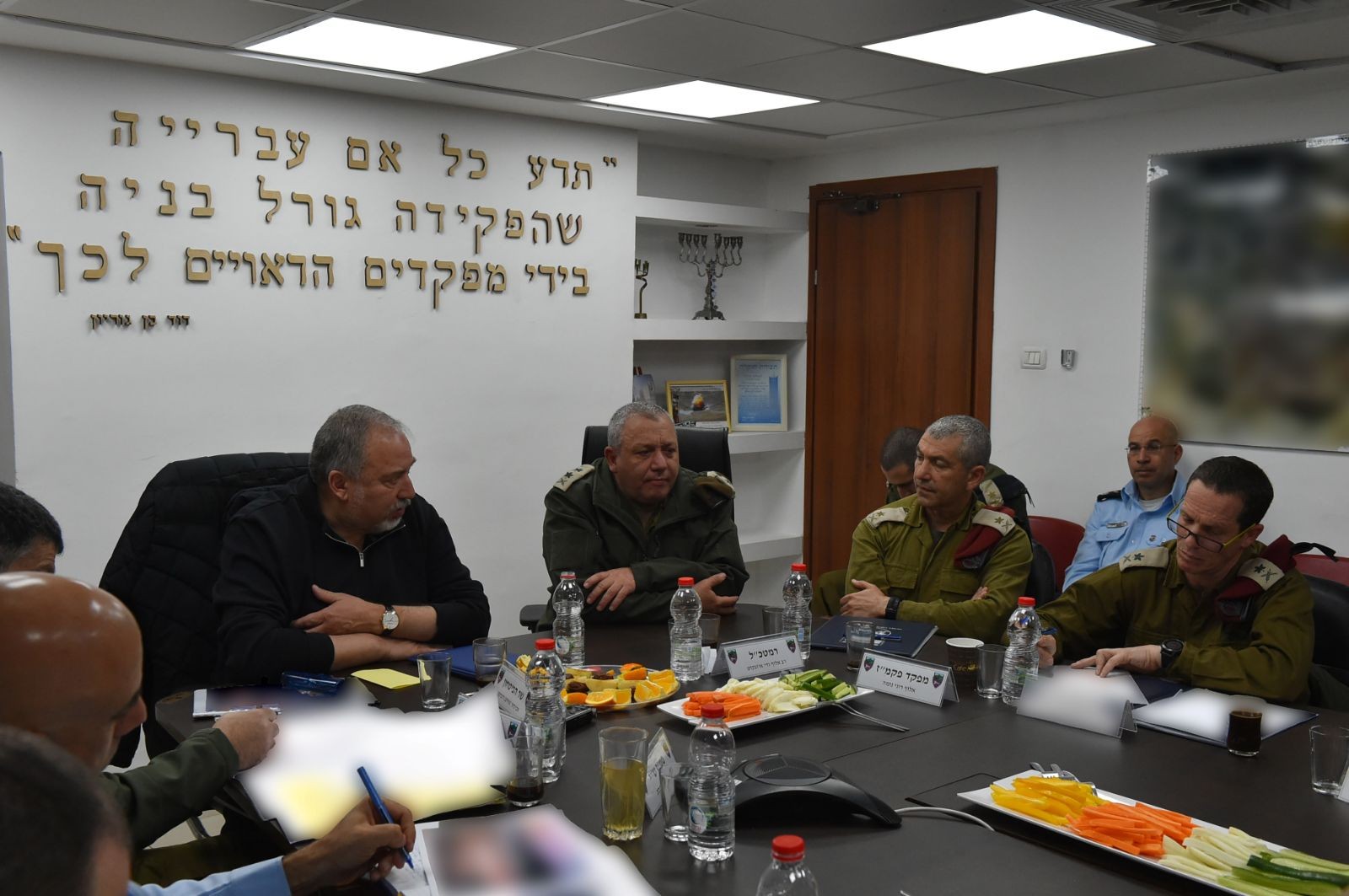 ליברמן חשף: מסכלים בכל שבוע בין 20 ל-30 פיגועים