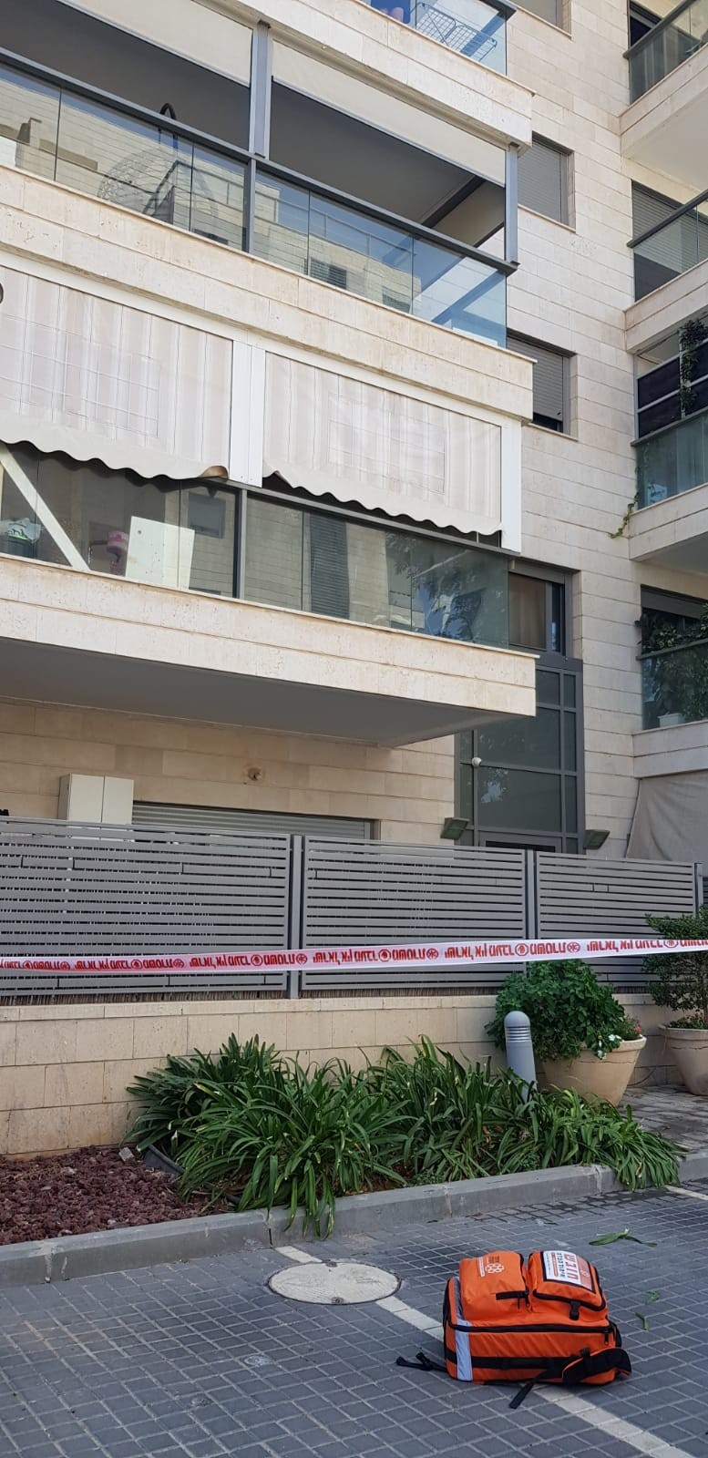 הילד שנפל אל מותו מקומה שישית סבל ככל הנראה מחרם ואלימות