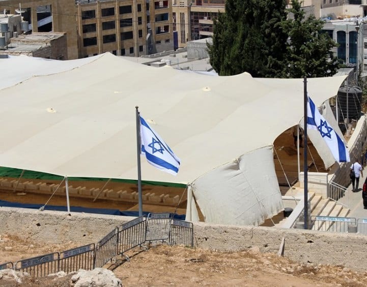 רה"מ בנימין נתניהו בטקס בחברון: "איננו זרים בחברון. נישאר בה לנצח"
