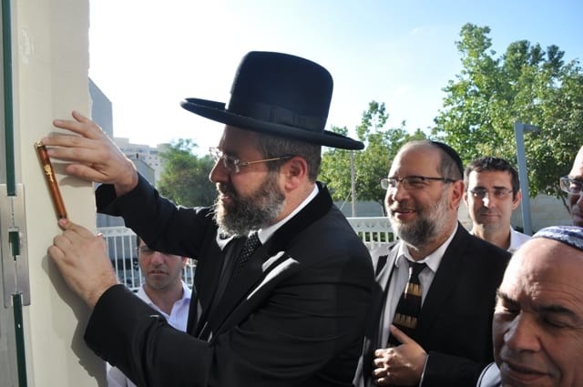 יום המזוזה הארצי: קיבוצניקים מכל הארץ יחשפו למסורת ישראל- "לצמצם את הקרע בעם"