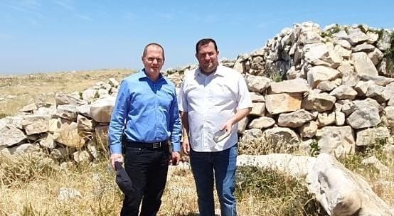 מזבח יהושע בן נון: אתר מורשת פלסטיני?