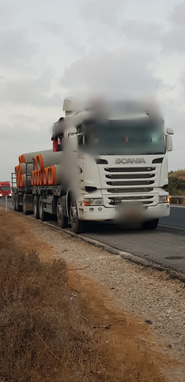 תושב ערערה נתפס נוהג על משאית במשקל 32 טון עם רישיון נהיגה החשוד כמזויף