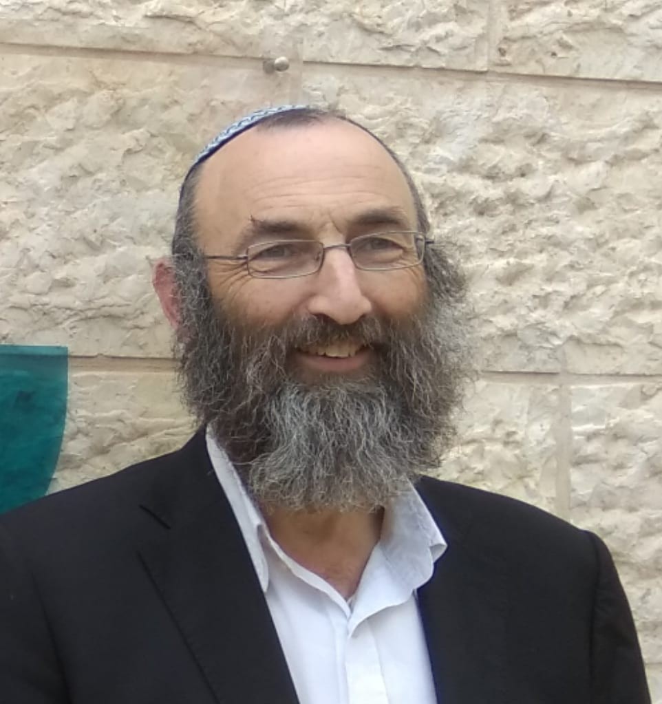 ראש מכון צומת: מחשש לשריפות - בסוכה עדיף להדליק בנרות חשמליים