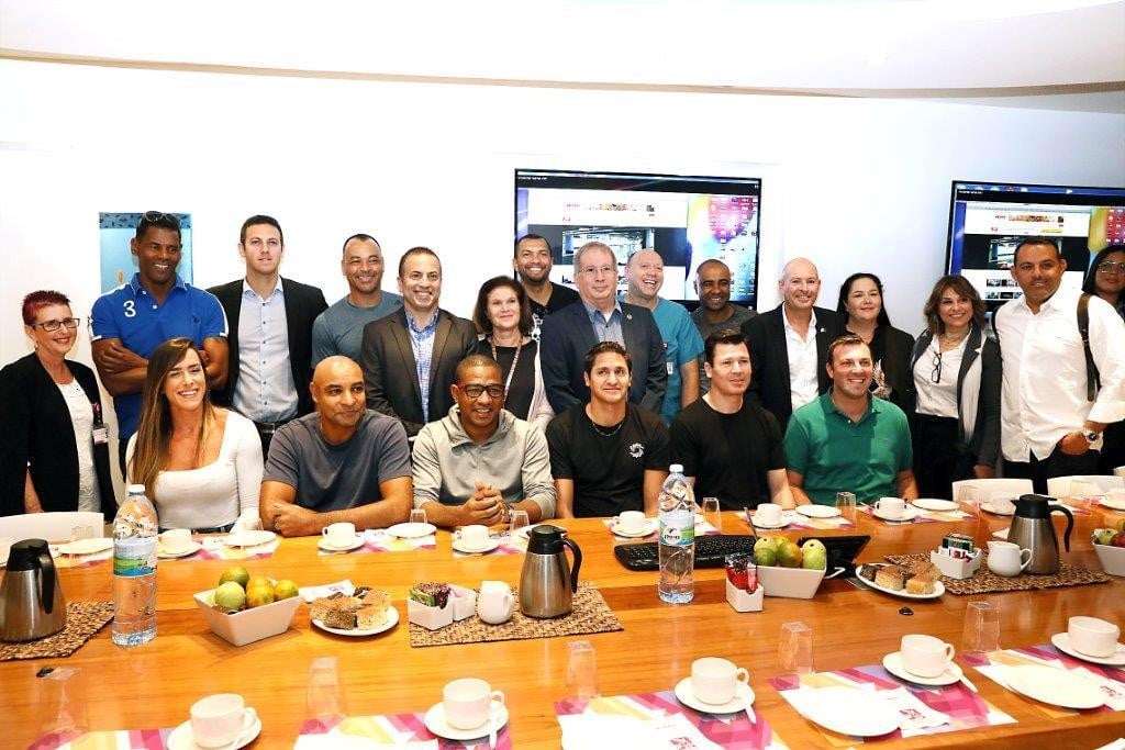 כוכבי העבר מברזיל ביקרו ילדים המאושפזים במרכז הרפואי רמב״ם3