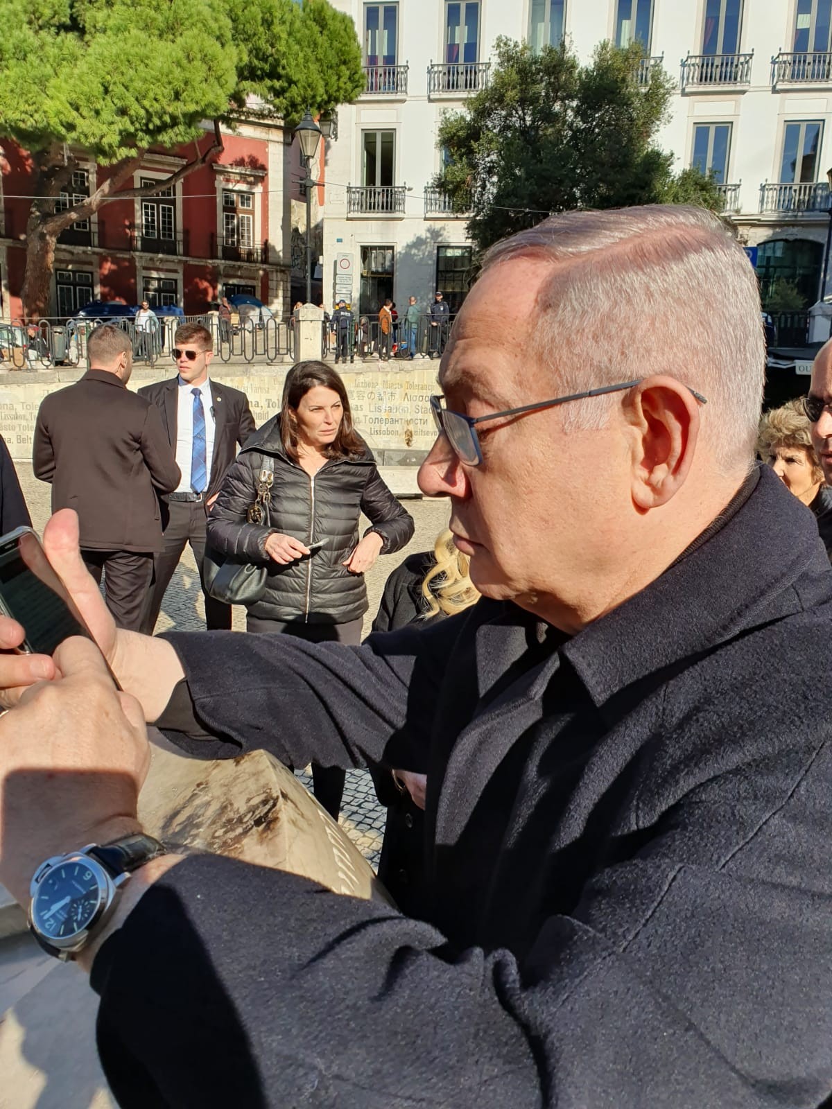 לזכור ולא לשכוח: נתניהו ביקר באנדרטה לאנוסי פורטוגל