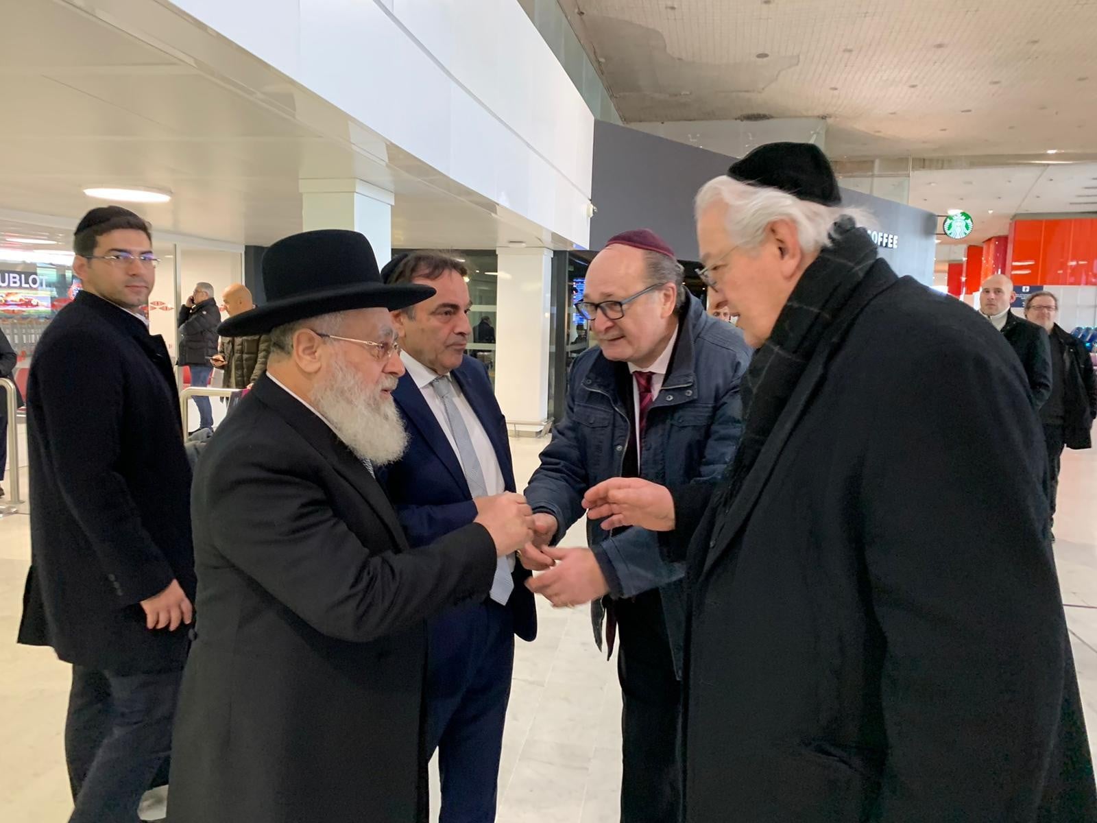 הראשון לציון יצא למסע לחיזוק הקהילה היהודית בצרפת