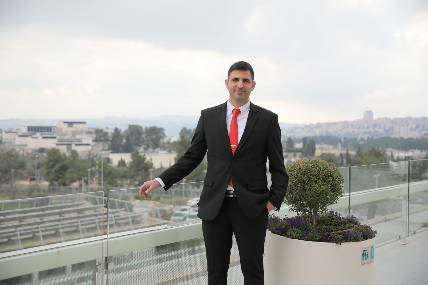 ח"כ שלמה קרעי.