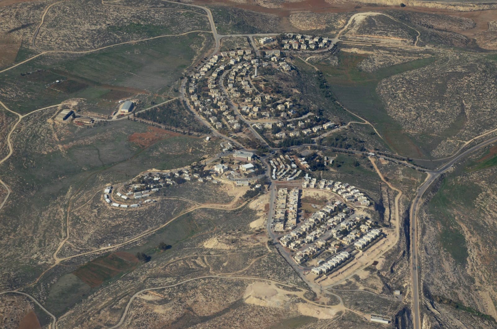 ראש מועצת בנימין ישראל גנץ: "חיבורי החשמל ליישובים הצעירים - צעד הומניטרי חשוב"