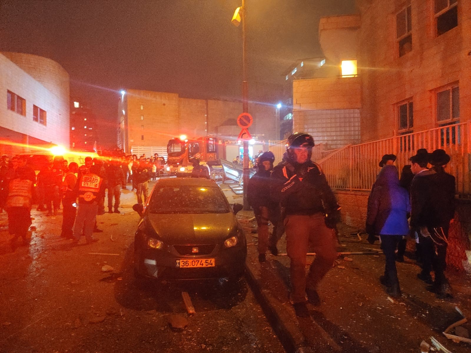 פיצוץ אירע בבית כנסת בשכונת בית וגן בירושלים