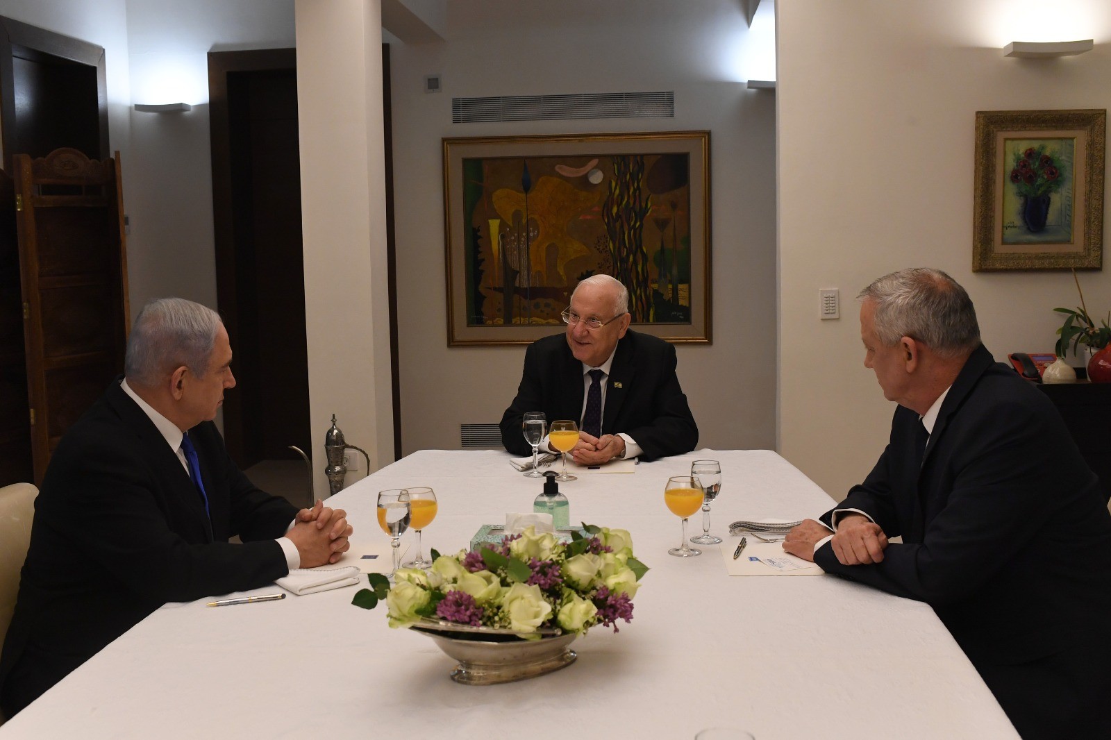 רה"מ נתניהו ובני גנץ: "מודים לנשיא, צוותי המו"מ ייפגשו בהקדם"