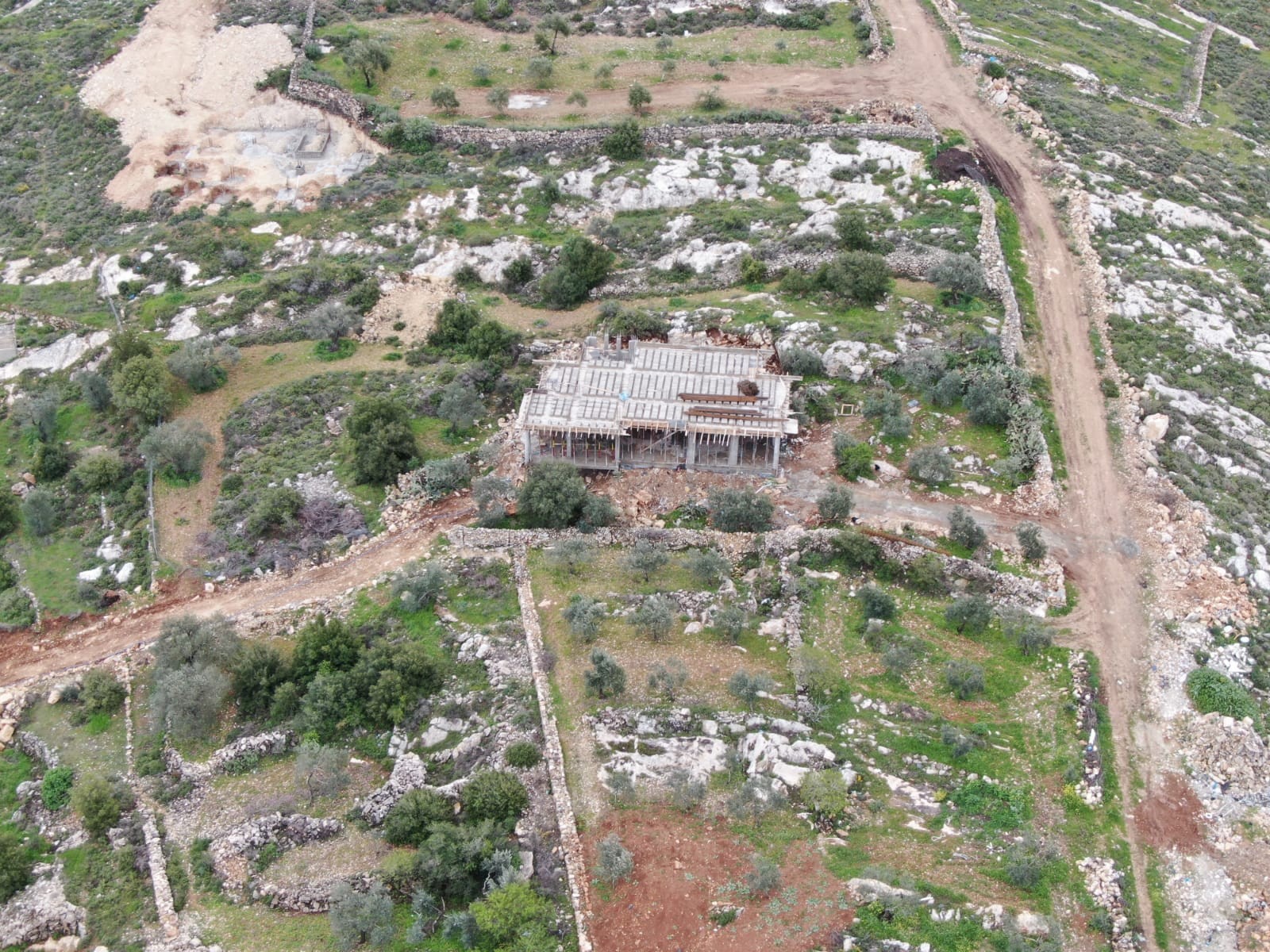 רגבים לשר הביטחון: ודא כי האכיפה נגד בניה בלתי חוקית ביו"ש נמשכת