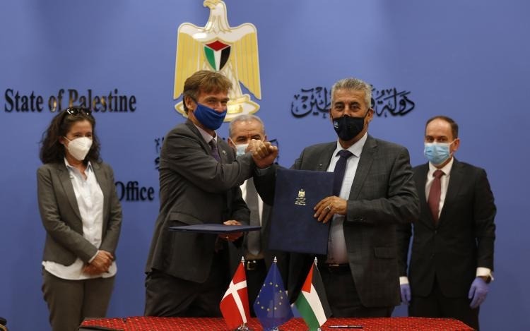 באמצע משבר הקורונה: האיחוד האירופי מזרים כסף לבניה פלסטינית לא חוקית בשטח C