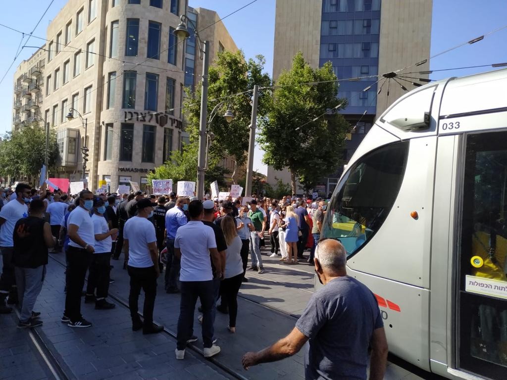 מחאת העובדות הסוציאליות: הרכבת הקלה נחסמה