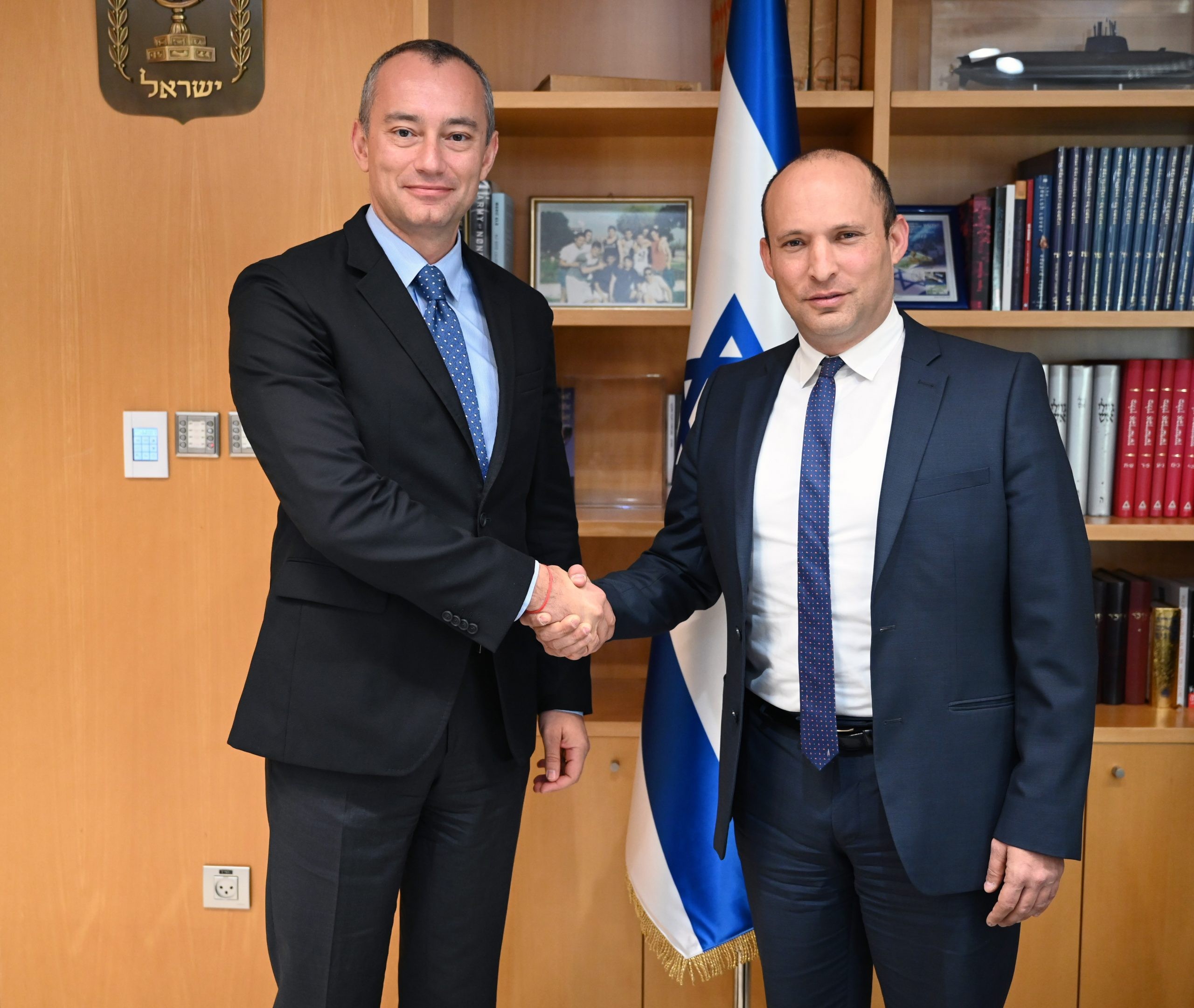 שר הביטחון נפגש עם שליח האו"ם למזרח התיכון