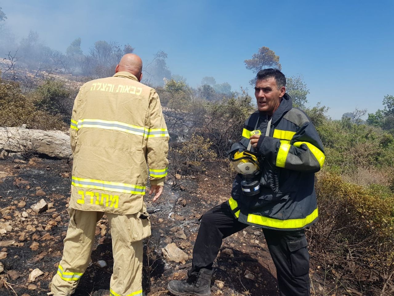 כוחות כיבוי גדולים פועלים לכיבוי שריפה ביער עופר