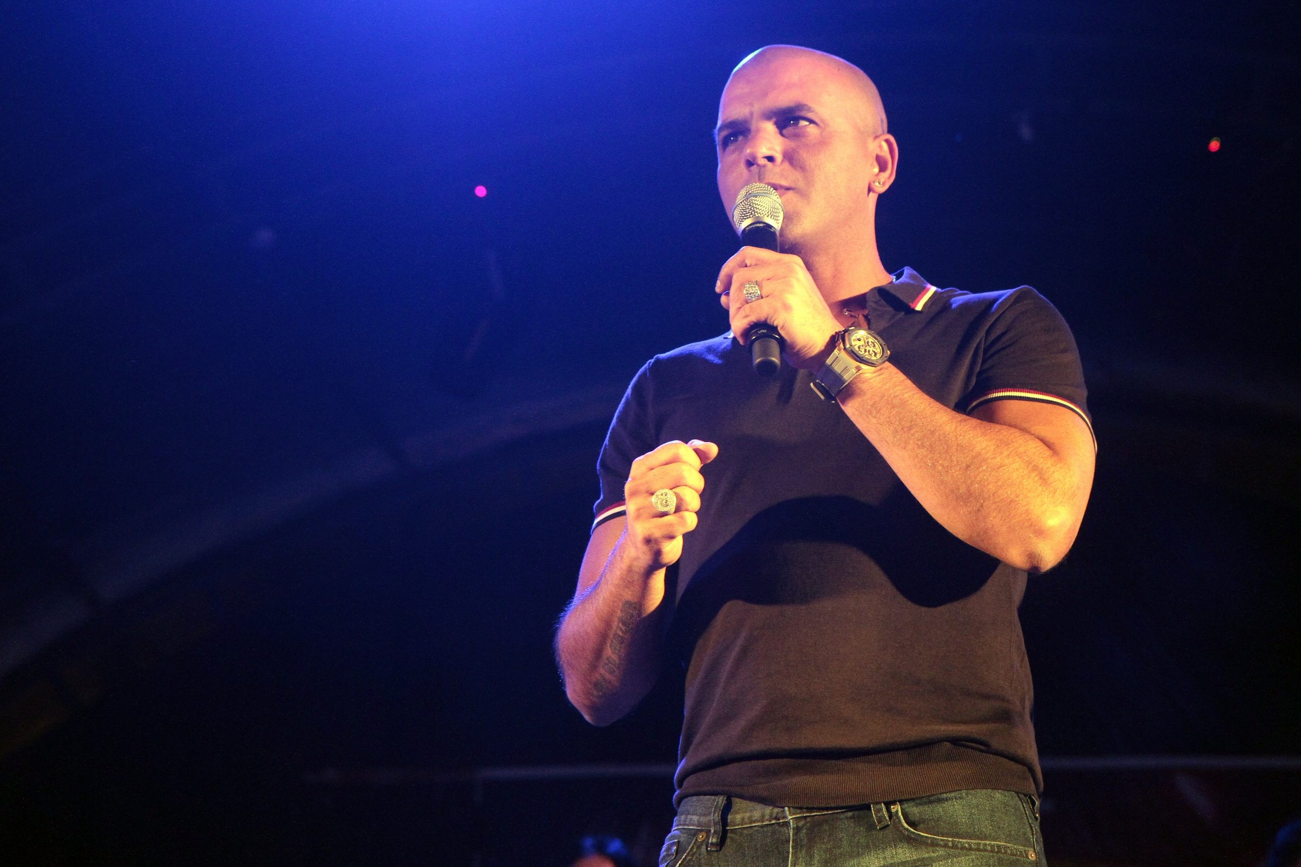 אייל גולן מגיב על הגירושים: "תקופה לא קלה לשנינו"
