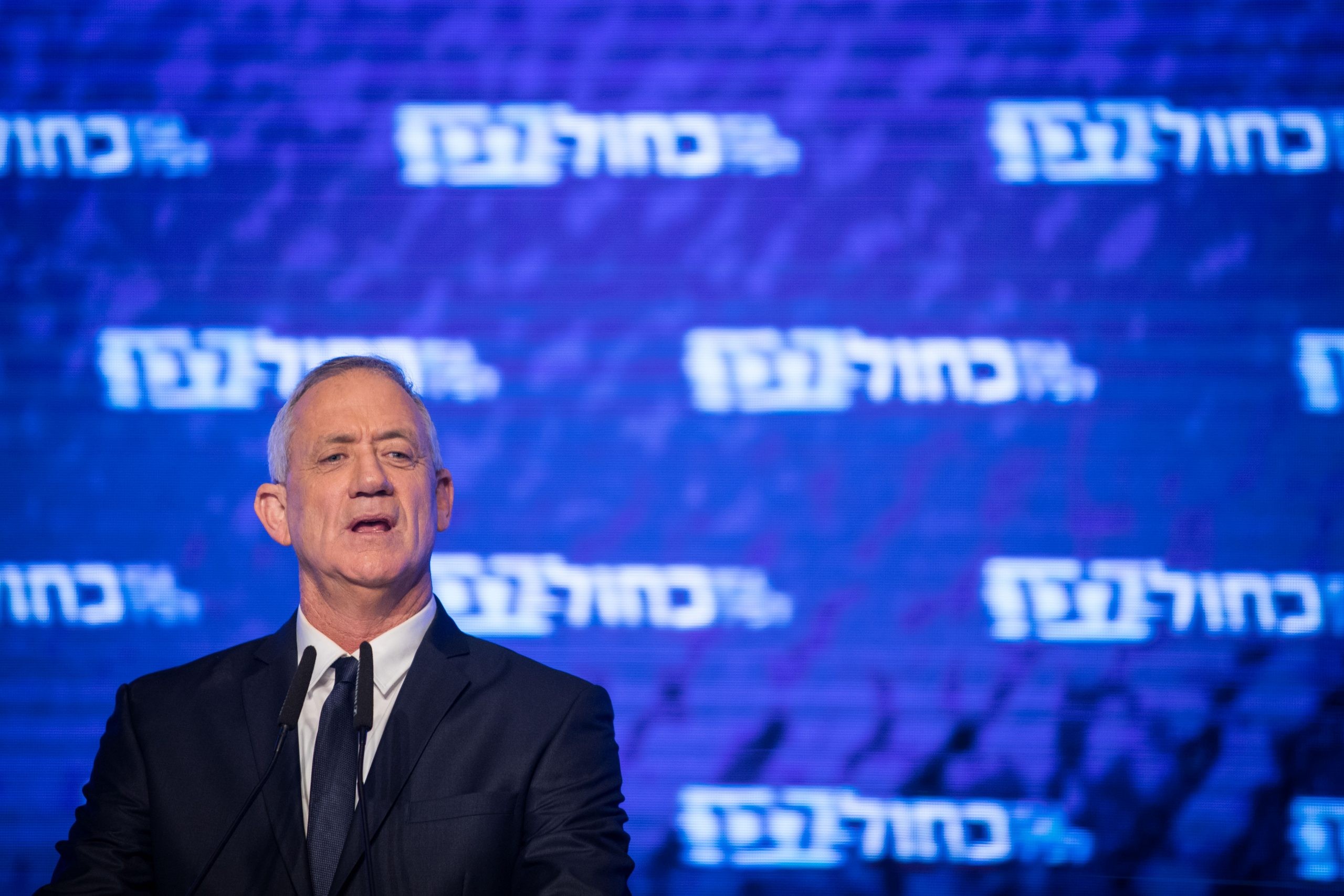 גנץ משווה עצמו למשה רבנו. ח"כ אשר: "הוא לא יגיע לארץ המובטחת"