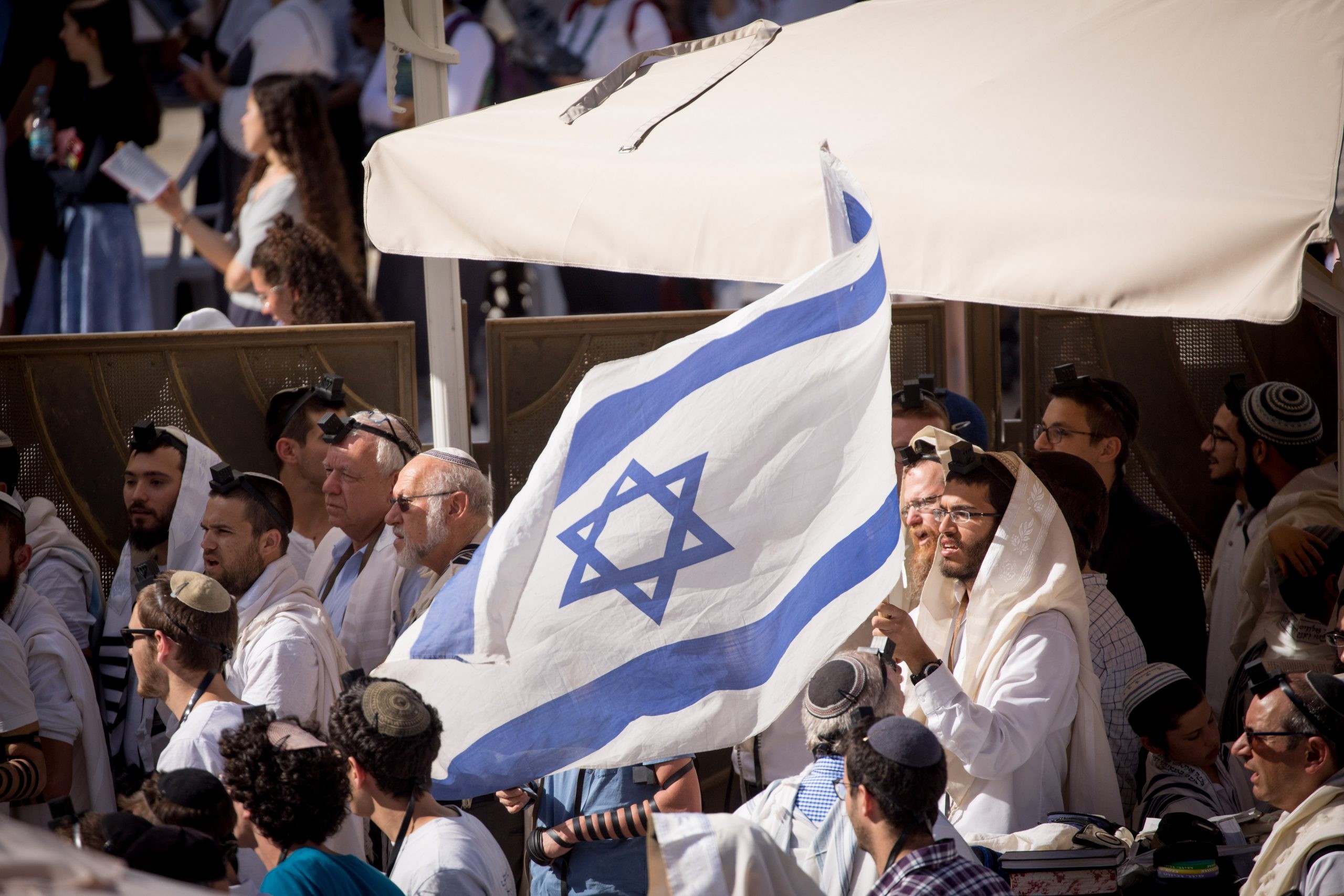 מדיזינגוף אל הכותל: עם ישראל מבקש סליחה