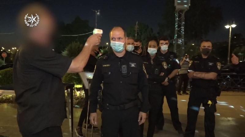 שוטרים נכנסו לבידוד בעקבות חולים שהפרו בידוד