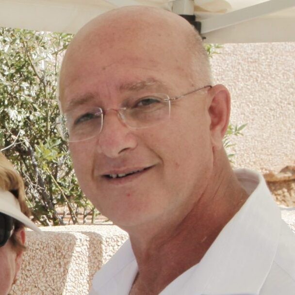 ראש העיר אריאל אלי שבירו(מימין). צילום: פלאש 90