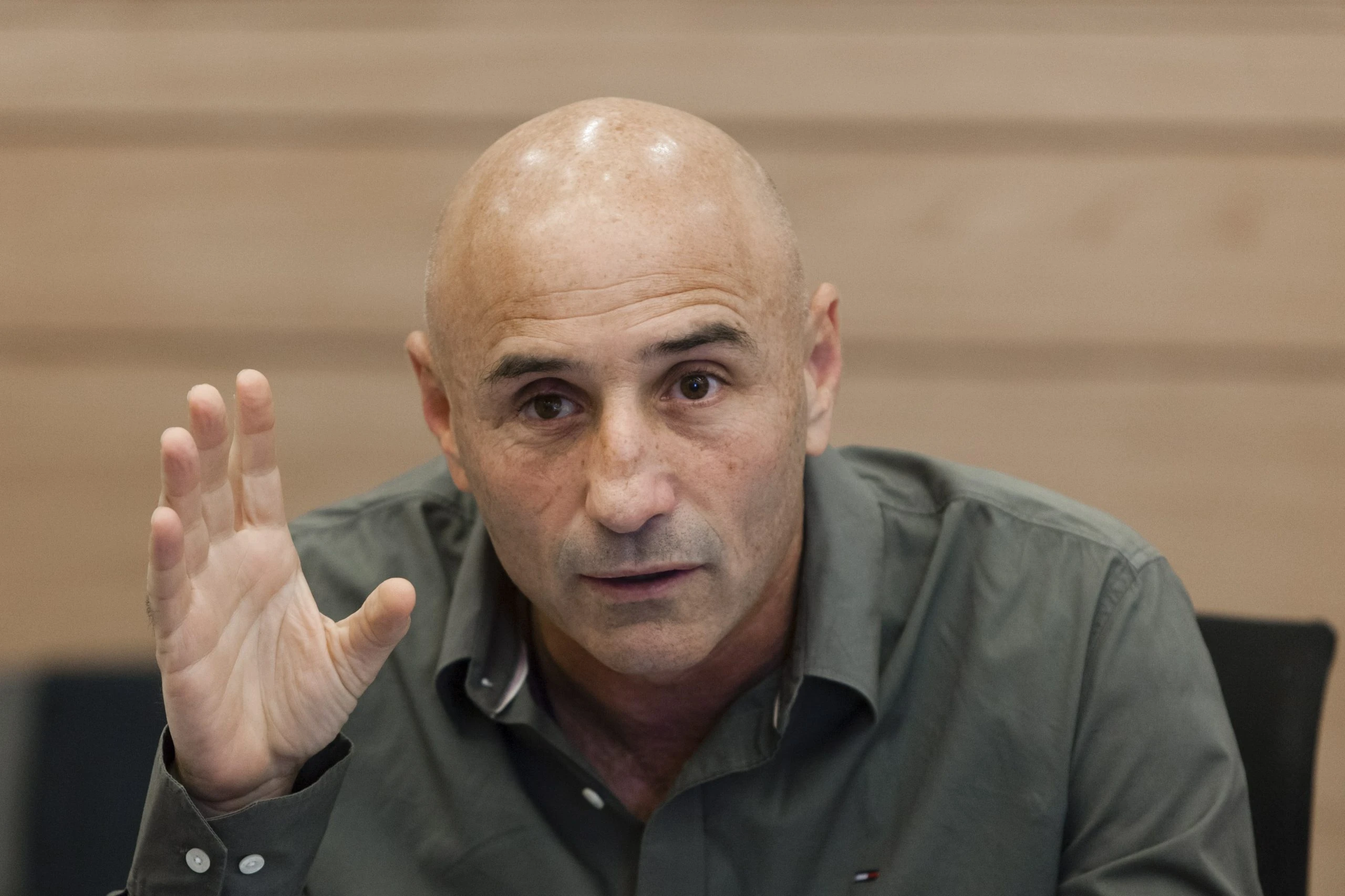 עופר שלח: "ימינה לא הייתה קרובה לחתימה עם כחול לבן"