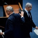נתניהו לגנץ: "אל תמנה רמטכ"ל בתקופת הבחירות"