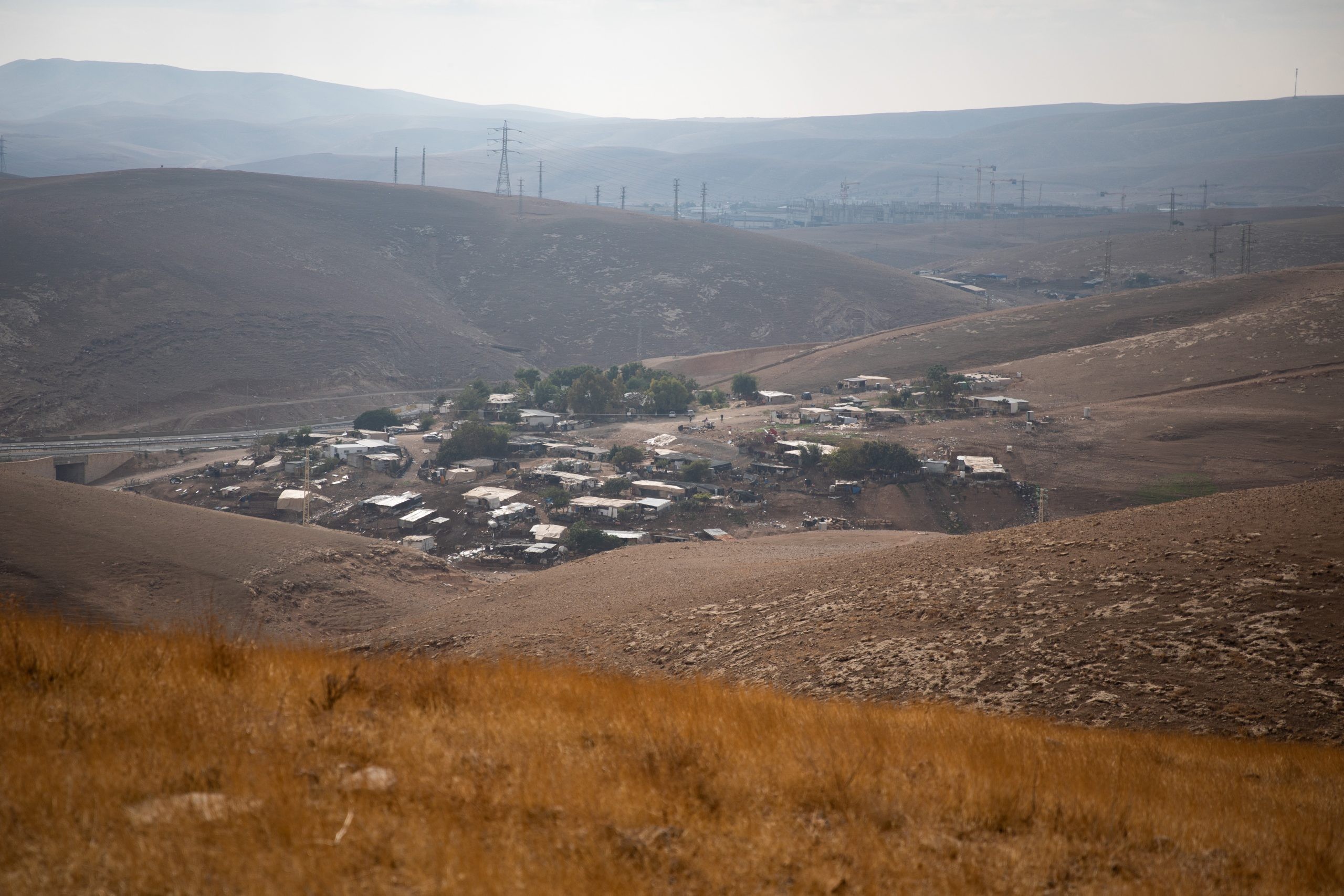 המדינה מבקשת מבג"ץ הארכה של 30 ימים בסוגיית חאן אל אחמר