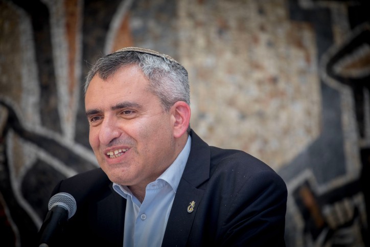 "למדתי שזה לא": אלקין מסביר מדוע חזר בו מתמיכה בפסקת ההתגברות