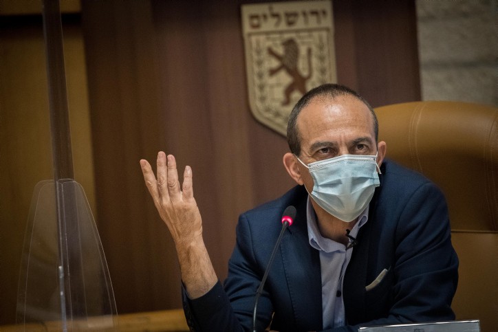 פרופ' גמזו: "אתחסן ראשון לקורונה, הוא בטוח לכל אדם"