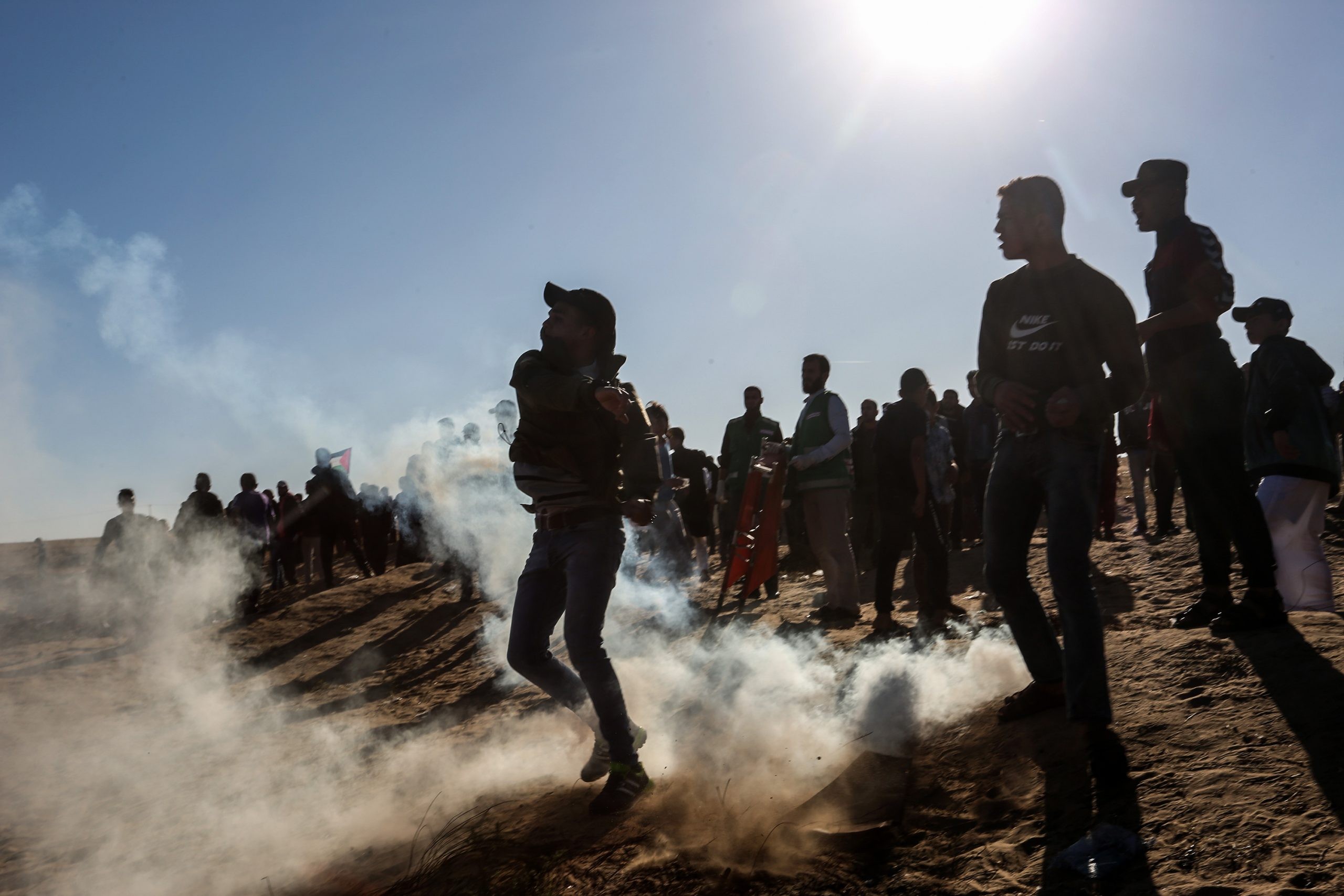 ביזיון: תקיפת תושב בשומרון לעיני צה''ל והמשטרה | צפו