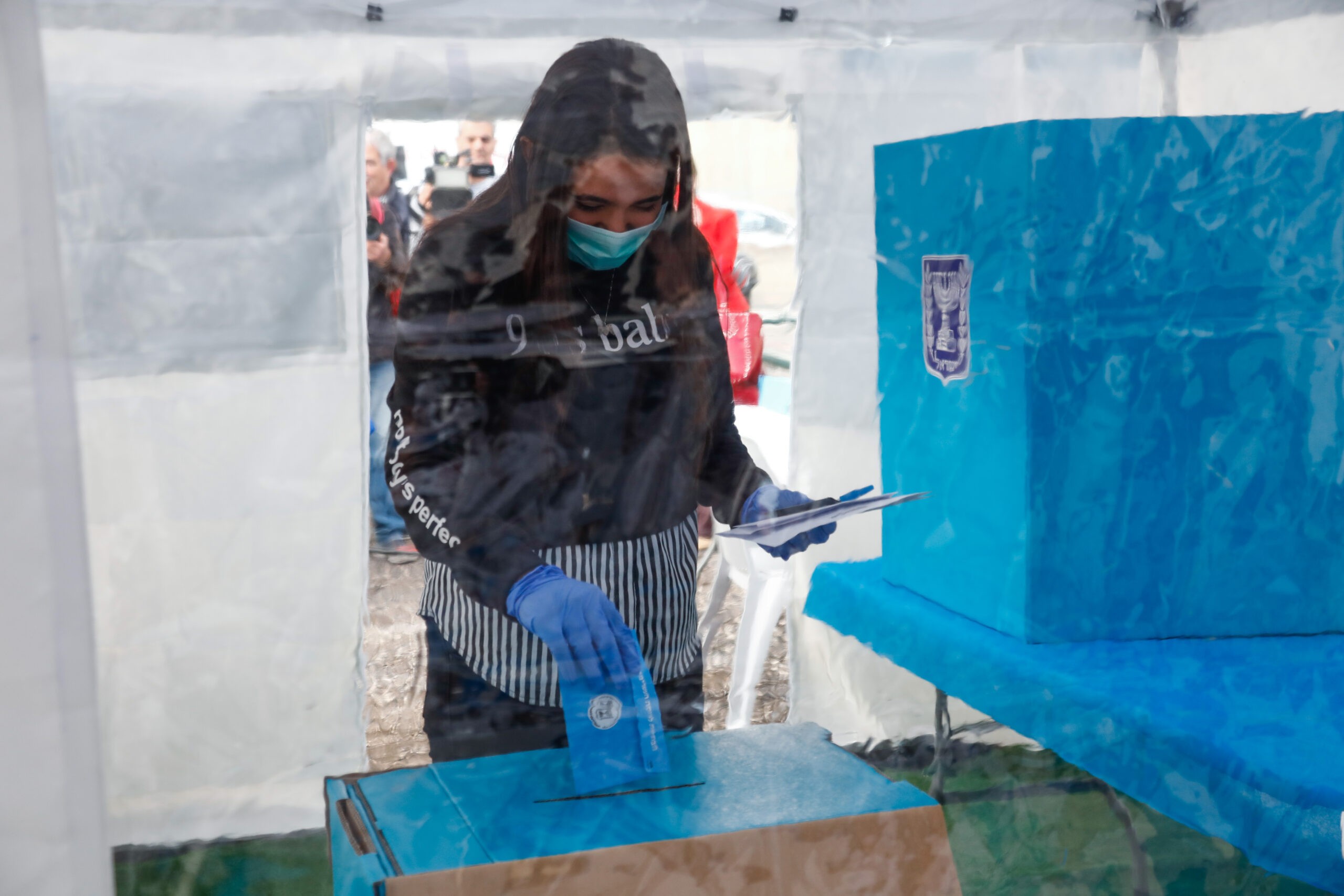 ועדת הבחירות מציגה: כך תתנהל מערכת הבחירות בצל הקורונה | כל הפרטים