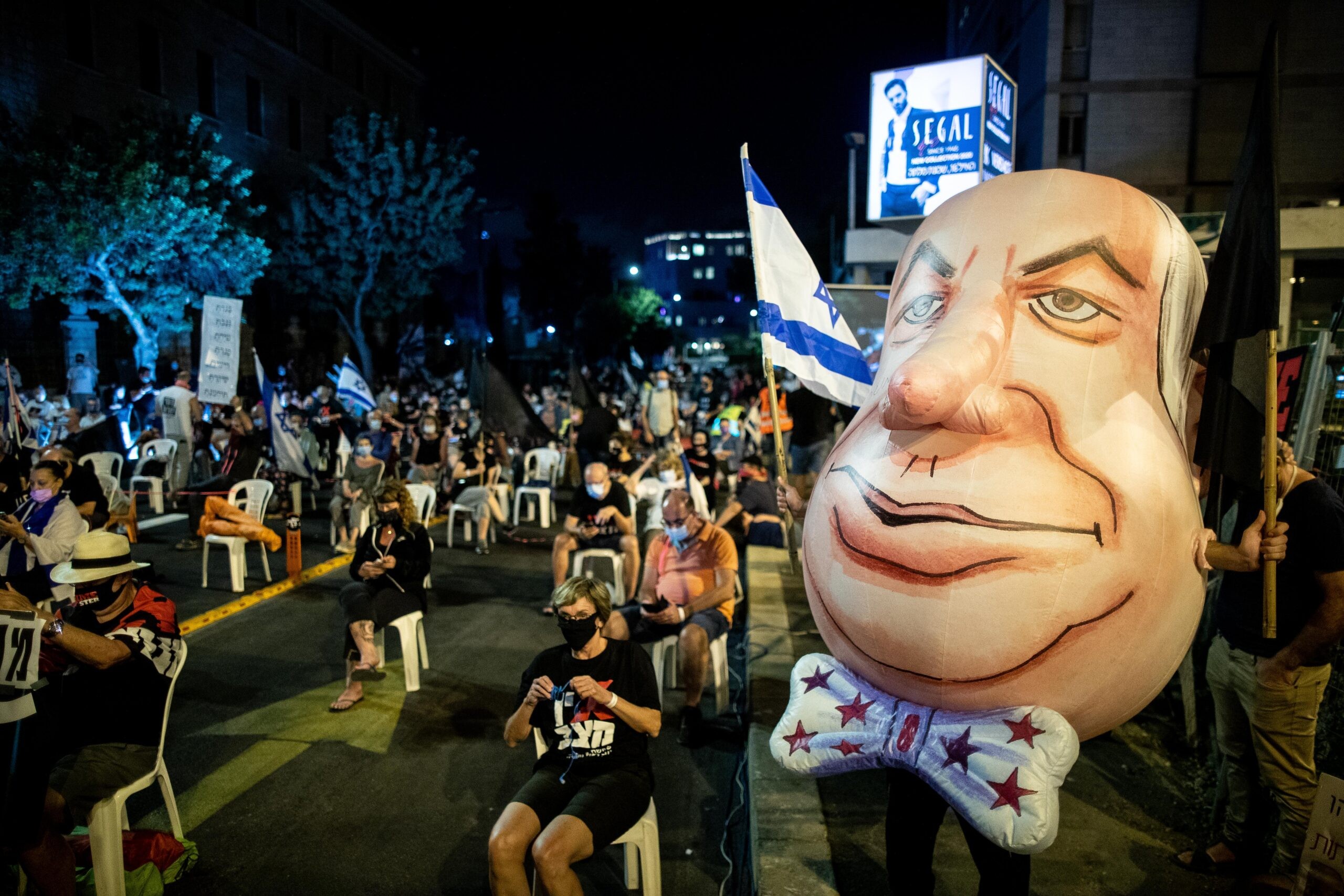 איש השמאל בפוסט תמיכה בנתניהו: "כל מוצ"ש של הפגנות - מוסיף לנתניהו עוד מנדטים"