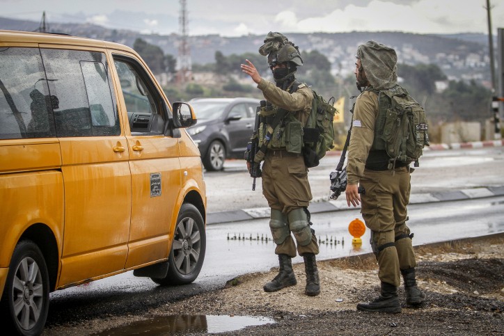 מחסום חווארה, ארכיון. צילום: נאסר אישתייה, פלאש 90