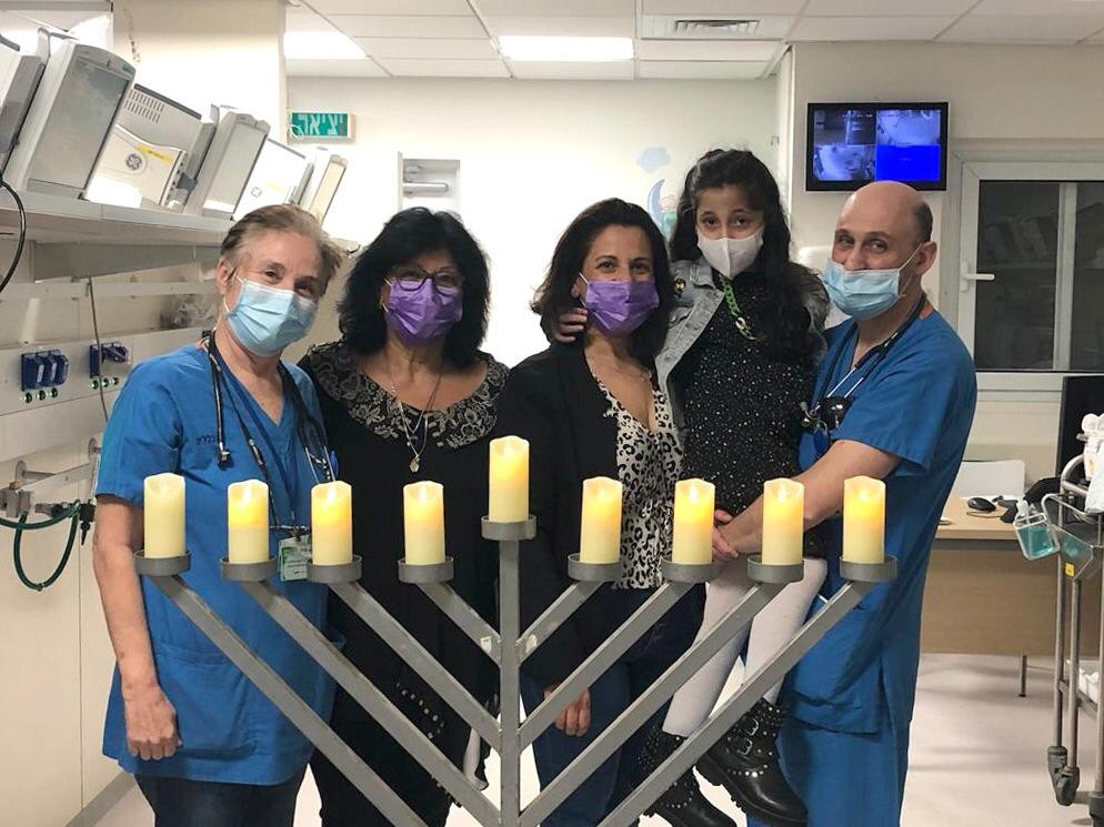 אורי נולדה במשקל 443 גרם - היום חגגה יום הולדת 9